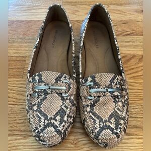 Like New Women’s Day Drive Loafers